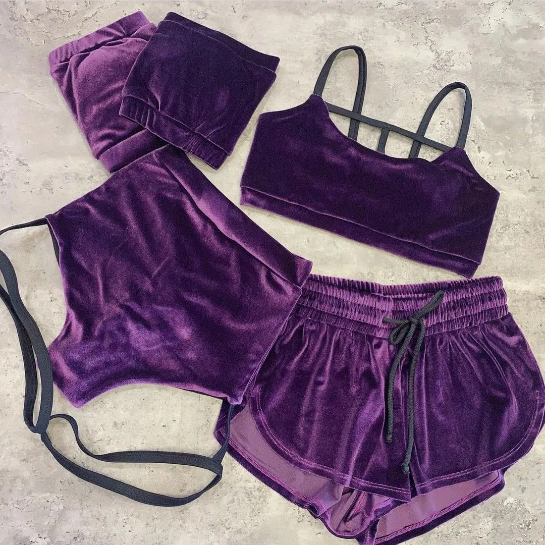 Twerk velvet loose shorts